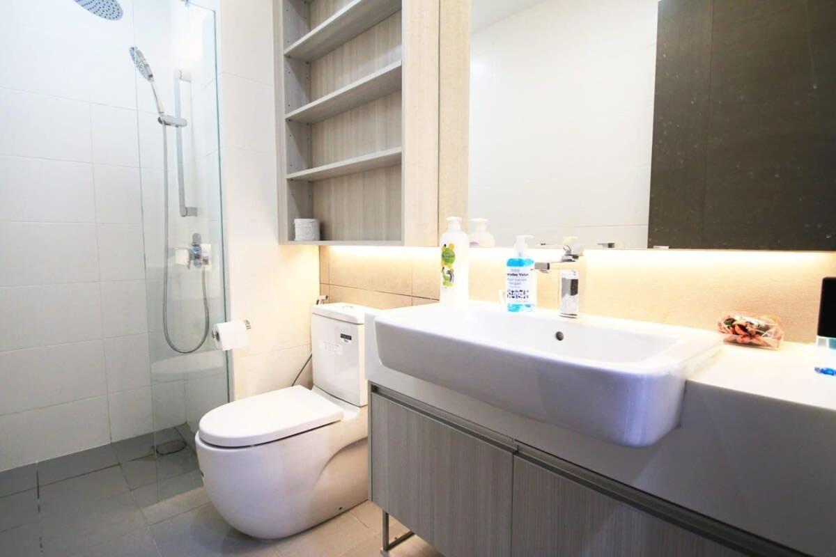 A Stylish High-Floor 2Br Suasana Suites Views Джохор-Бару Экстерьер фото